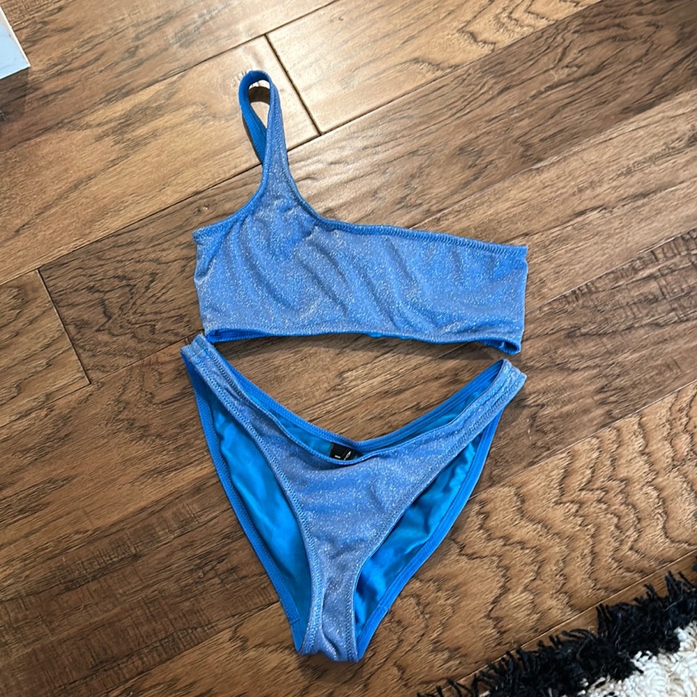 Triangl sparkly blue bikini